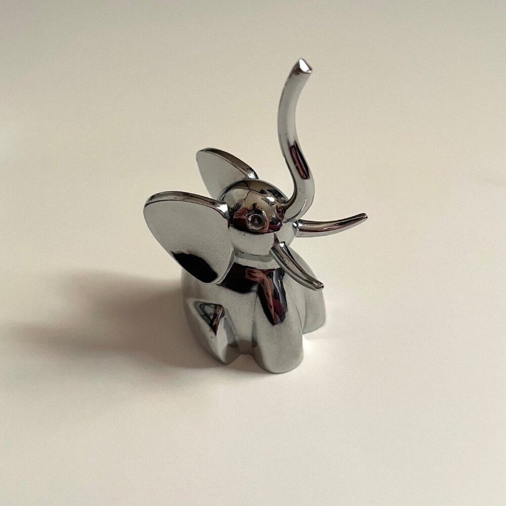 Umbra Set of 2 Bunny and Elephant Ring Holders - Picture 9 of 15
